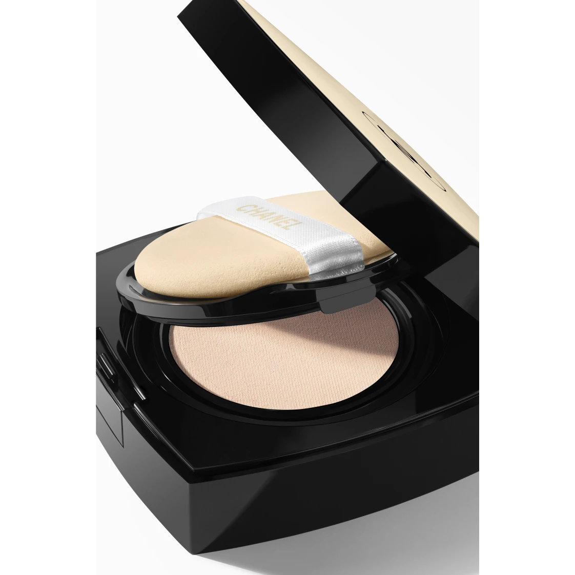 CHANEL HEALTHY GLOW GEL TOUCH FOUNDATION - BD01