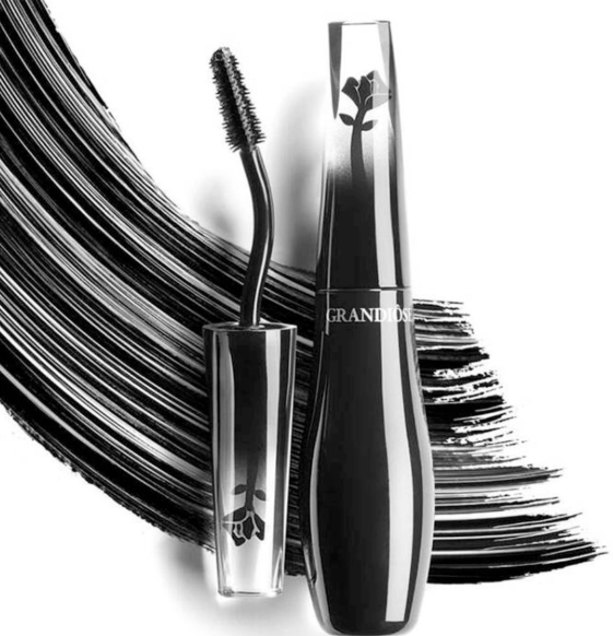 Lancome Paris Grandiose Smudgeproof Wide Angle Fan Effect Mascara 01 Noir Mirifique 10ml | Volumizing, Lifting & Curl-Defining Mascara for Bold, Long-Lasting Lash Look