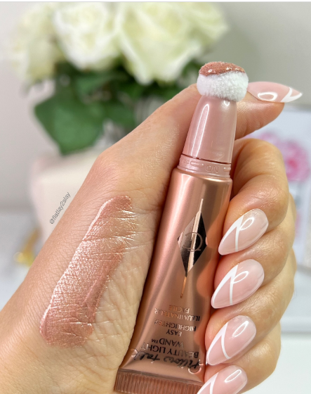 Charlotte Tilbury  Liquid Highlighter - Pillow Talk